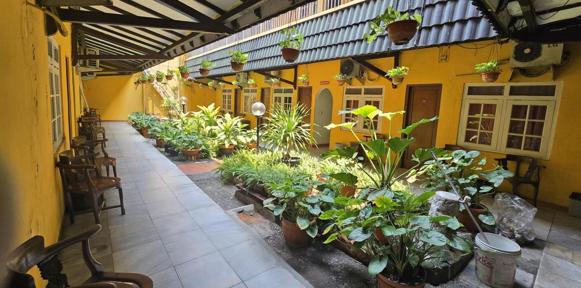 Hotel Tugu Asri Jakarta Ngoại thất bức ảnh